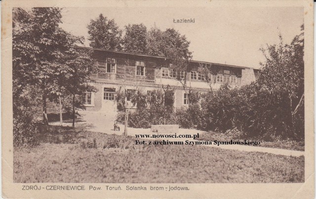 Łazienki w Czerniewicach, w których znajdowało się 10 pokoi z wannami.