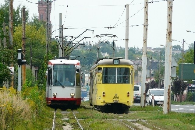 Na tej linii kursują stare wagony, w których nie ma...