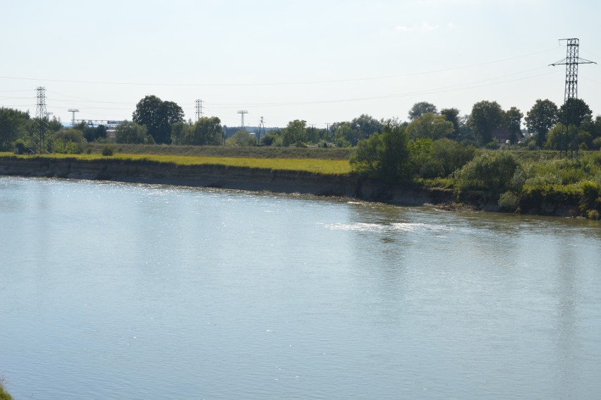 Ostrów. Dunajec zagraża wsi, ale nie ma pieniędzy na okiełznanie rzeki