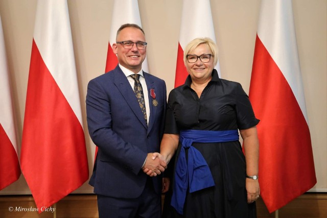 Ireneusz Stachowiak, prezes Wojewódzkiego Funduszu Ochrony Środowiska i Gospodarki Wodnej w Toruniu otrzymał Brązowy Krzyż Zasługi.