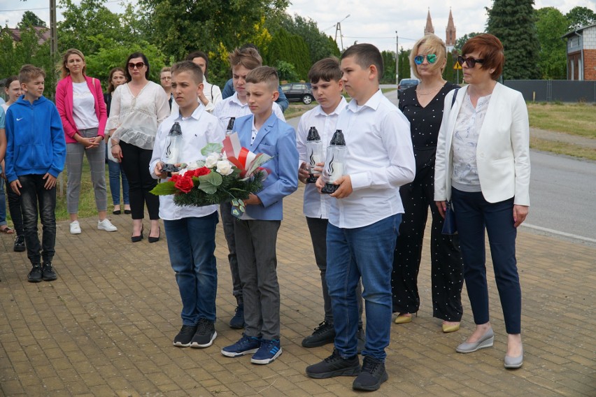 Mieszkańcy pamiętali o ofiarach hitlerowskiego mordu w Policznie. Była msza święta i uroczystości rocznicowe