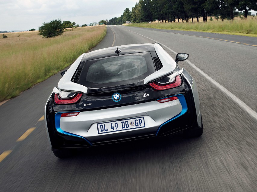 BMW i8...