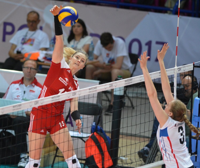 Martyna Grajber (24 lata, Chemik Police)...