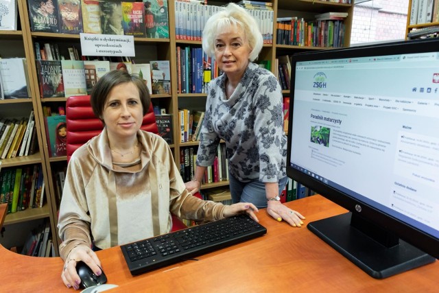 "Poradnik maturzysty" prowadzą na stronie internetowej Zespołu Szkół Gastronomiczno-Hotelarskich dwie nauczycielki ze szkolnej biblioteki Małgorzata Grynienko (z lewej) i Ewa Karulska.