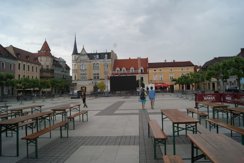 Euro 2016. Pszczyna: Strefa kibica na rynku już gotowa [ZDJĘCIA]