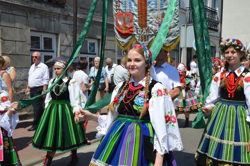 Pełne atrakcji Boże Ciało 2019 w Łowiczu. Jedź pociągiem ŁKA, powrót bezpłatny