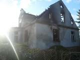 Pożar w Ostrorogu: Spłonął dom jednorodzinny [ZDJĘCIA i FILM]