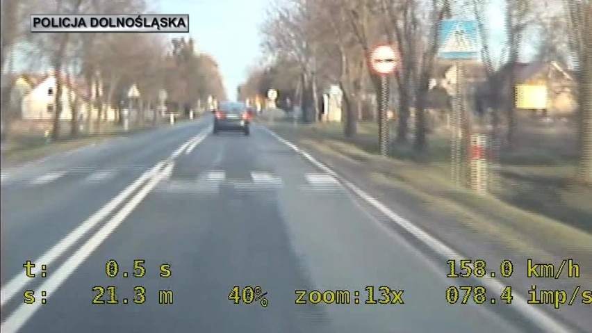 W terenie zabudowanym pędził 153 km/h [FILM]    