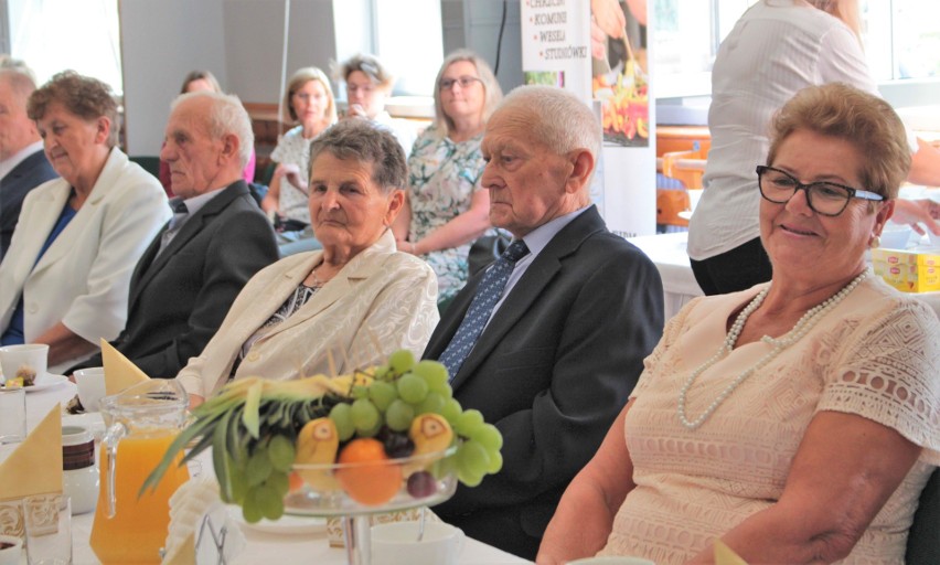 Złote, szmaragdowe i diamentowe gody. Trzydzieści małżeństw z gminy Gorzyce świętowało 50, 55 i 60 rocznicę ślubu. Zobacz zdjęcia 