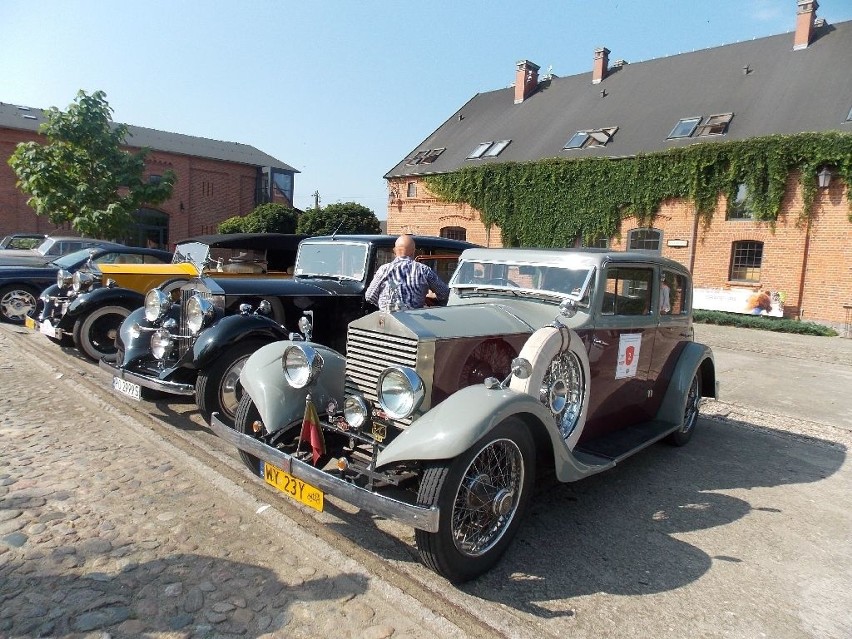 Zlot Rolls Royce & Bentley w Pałacu Mierzęcin