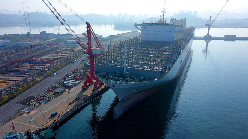 OOCL Gdynia - taką nazwę otrzymał jedan z największych statków handlowych na świecie