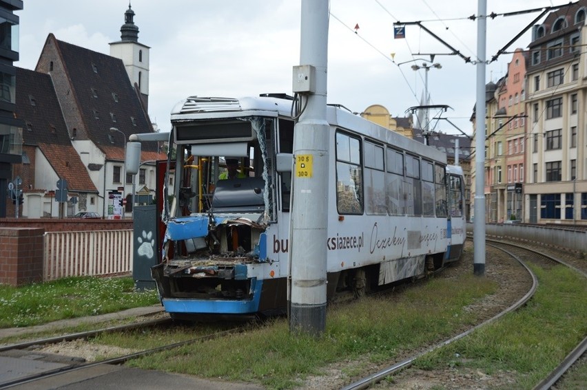 Zderzenie tramwajów w centrum. Ranna motornicza