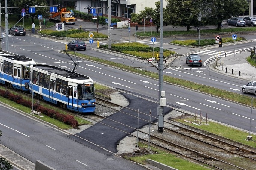 W nocy zamkną tunel pod pl. Dominikańskim. Kierowcy będą jeździć po torowisku (ZDJĘCIA)