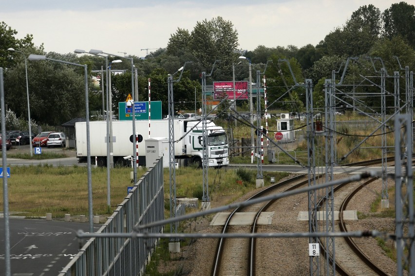 Kraków: wciąż tylko planują ważną trasę dla lotniska 