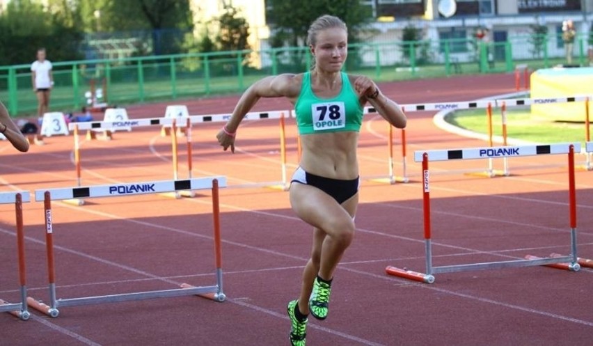 Katarzyna Siewruk - bieg na 400 metrów przez płotki.