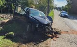 Wypadek w Woli Przedborskiej. 28-latka wjechała seatem w drzewo, była pijana