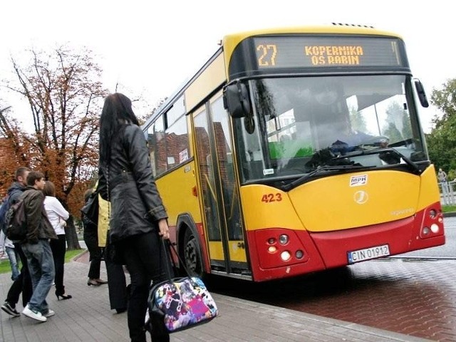 Bilety u kierowcy autobusu w Inowrocławiu kosztowały do tej pory 3 zł a w kiosku 2,40 zł