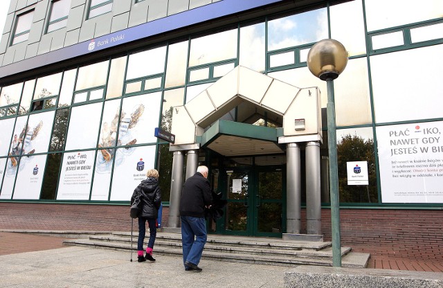 Szczecin: PKO BP w budynku ZUS też nie będziePKO BP wystawił na sprzedaż część parteru tego budynku, w którym funkcjonuje oddział banku.