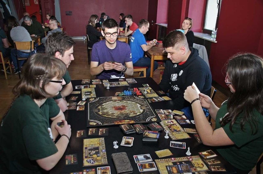 Kultowa gra Magic the Gathering ma coraz więcej zwolenników.