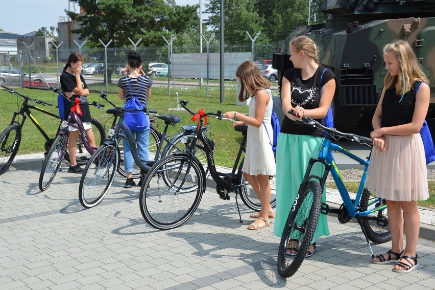 Huta Stalowa Wola przekazała młodzieżowe rowery dla podopiecznych Ochronki [ZDJĘCIA]