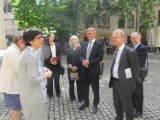 Ambasador Norwegii z wizytą we Wrocławiu. Odwiedził synagogę (ZDJĘCIA)