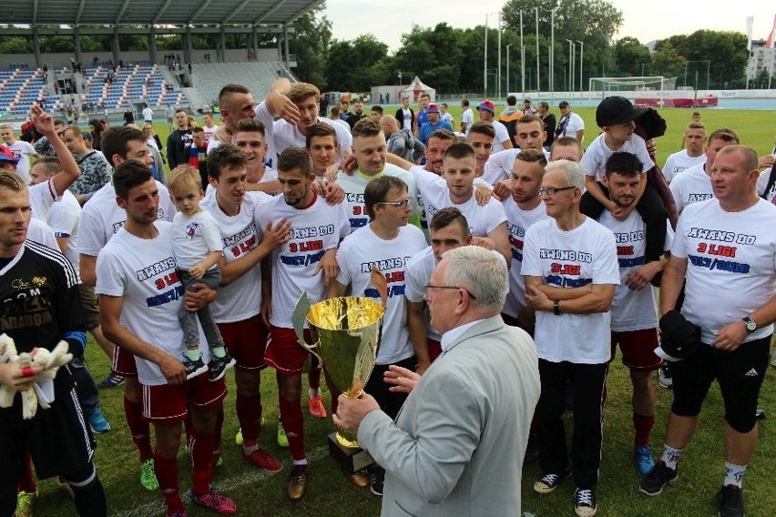 Broń Radom awansowała do trzeciej ligi!! Wielka radość na Plantach!