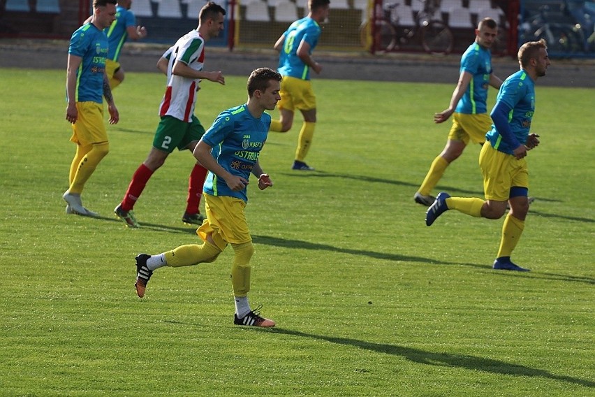 IV liga: Korona Ostrołęka vs. Wkra Żuromin, 11.05.2019