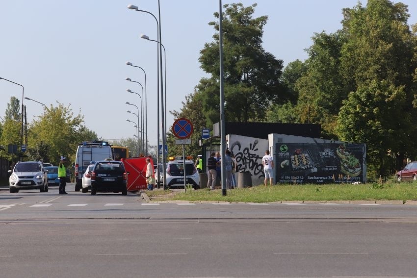 Około 60-letnia kobieta została w piątek śmiertelnie...