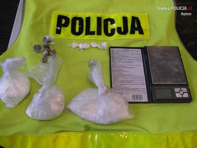 Policjanci znaleźli w piwnicy 800 porcji amfetaminy