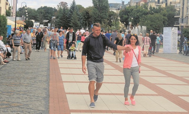 Marcin i Ola przyjechali do Świnoujścia z Kostrzyna. Nie często bywają nad morzem, więc pobyt w naszym mieście  był dla nich bardzo emocjonujący i bogaty w nowe doświadczenia. Najbardziej podobała im się czysta plaża, wiatrak Stawa Młyny i klimat na deptaku