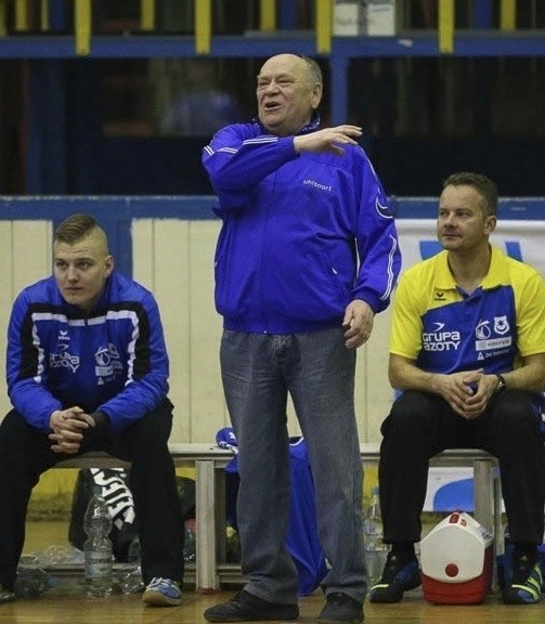 Po kilkunastu latach Ryszard Skutnik ponownie zasiadł na ławce trenerskiej SPR-u. Tarnowianie  pokonalii 38:24 ekipę z Lublina