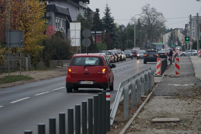 Budowa drogi rowerowej i chodnika przy ul. Złotowskiej już się kończy