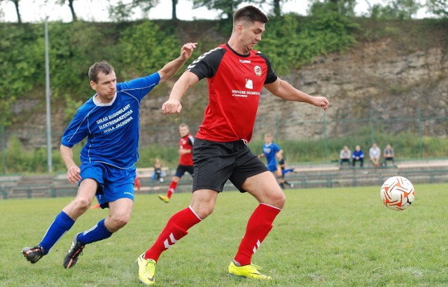 Mecz drugiej grupy klasy A, pomiędzy GKS Górno, a UKS Baćkowice. Wygrał GKS 2:0.