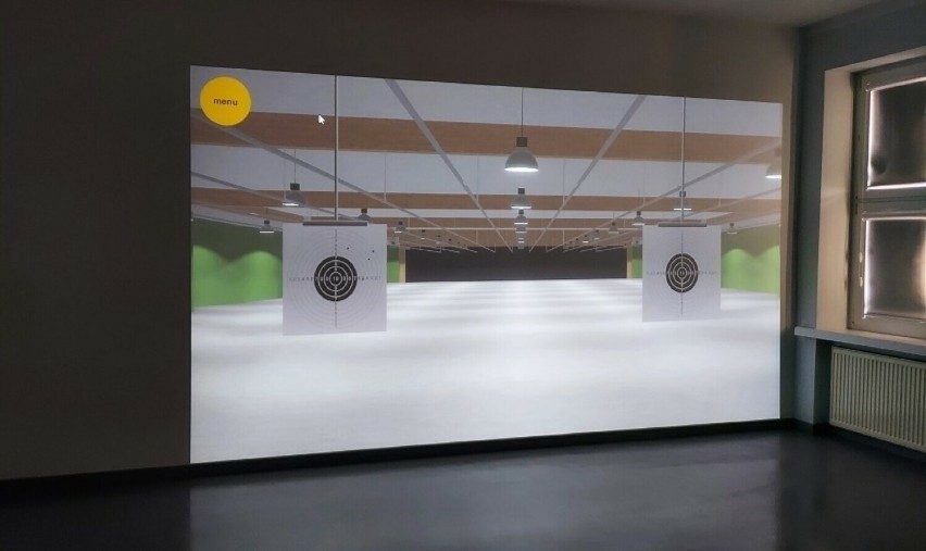 W Nowej Dębie powstanie wirtualna strzelnica. Będzie otwarta dla uczniów i mieszkańców. Tutaj nauczysz się posługiwać bronią 
