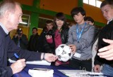 Franciszek Smuda trener piłkarskiej reprezentacji narodowej spotkał się z młodzieżą w Jędrzejowie