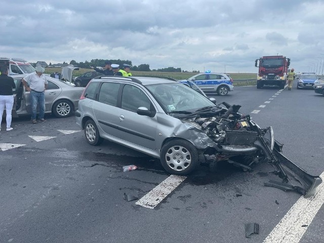 Poniedziałkowy wypadek na włoszczowskiej obwodnicy