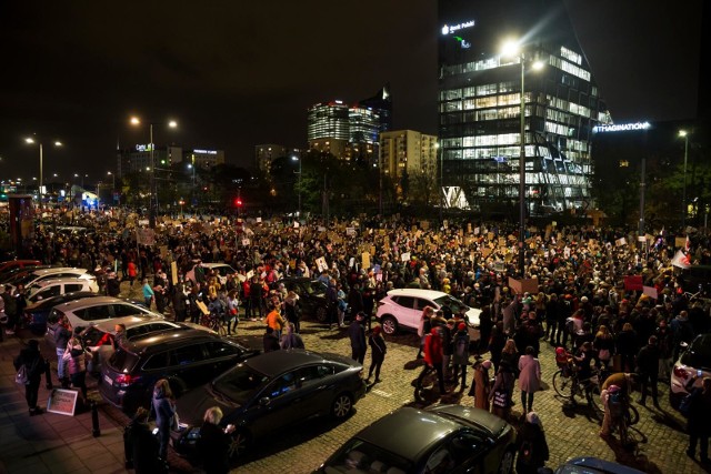 Premier zabrał głos w sprawie manifestacji w ramach Strajku Kobiet oraz zaplanowanego na 11 listopada Marszu Niepodległości.