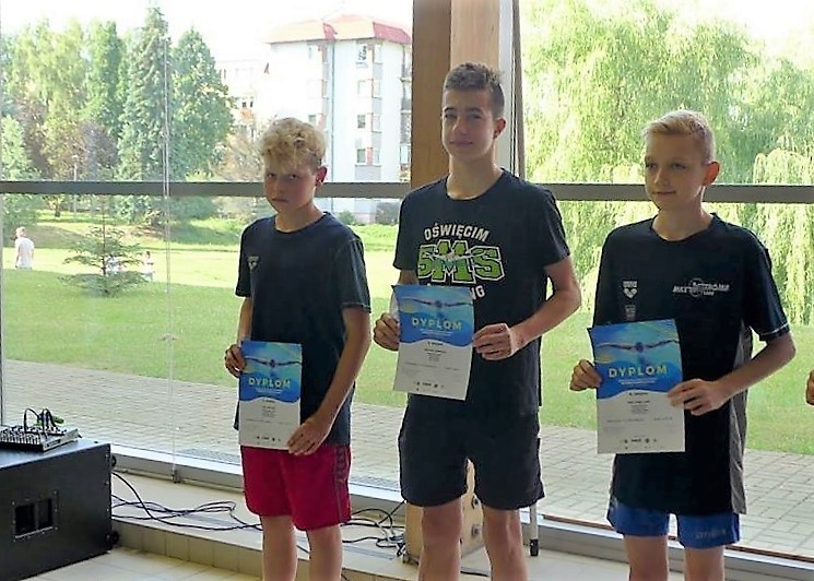 Pływanie. Kilka finałów Unii Oświęcim i jeden medal dla SMS w mistrzostwach Polski 14-latków [ZDJĘCIA]