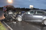 Groźny wypadek w Tyniowicach. 20-letni kierowca BMW wjechał w audi. Dwie osoby trafiły do szpitala!