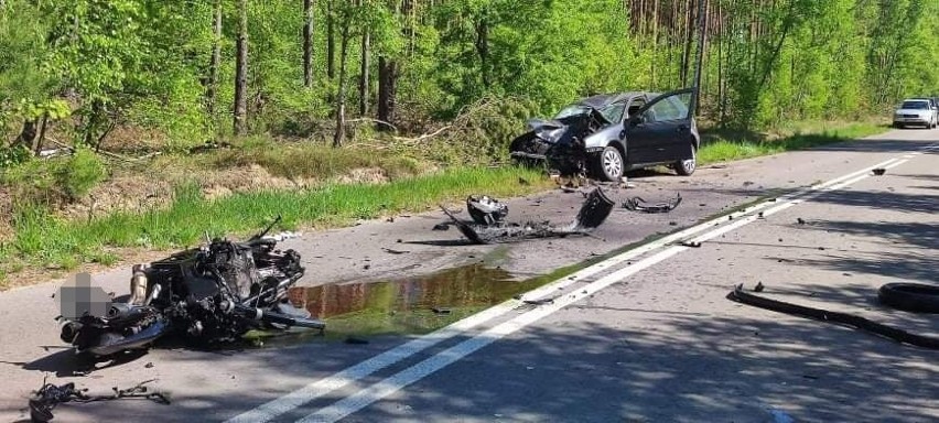 Wypadek w Sojach. Motocykl zderzył się z samochodem osobowym. Do wypadku doszło 15.05.2022