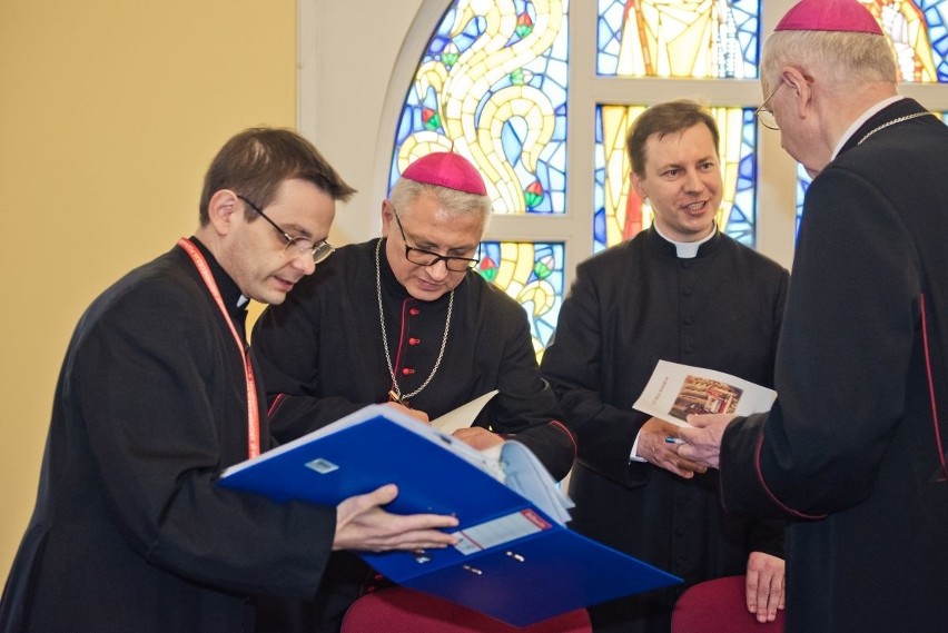 1050. rocznica chrztu Polski: Konferencja Episkopatu Polski...