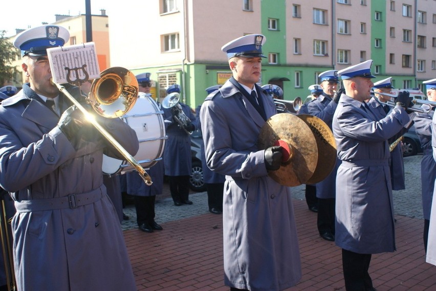 Ślubowanie klasy mundurowej III LO im. L. Szenwalda w...