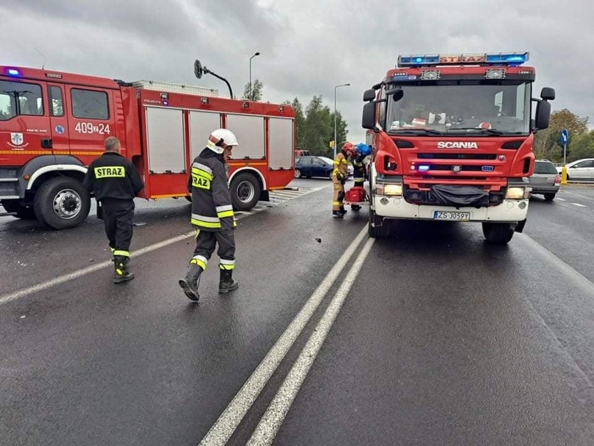 Na obwodnicy Karlina zderzyły się samochód osobowy i pojazd...