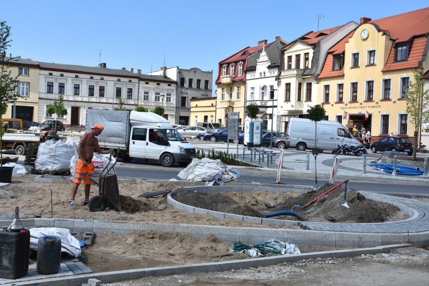 Pracy na rynku jeszcze dużo. Nie wszędzie jeszcze ułożono...