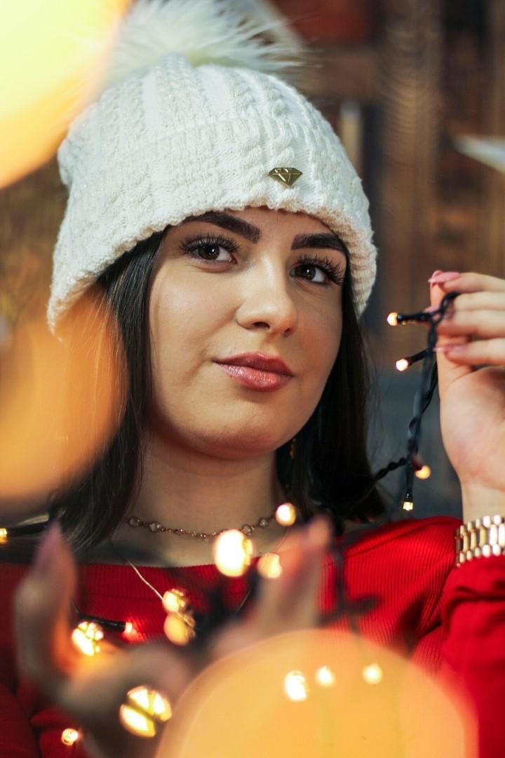 Jestem uczennicą technikum fotograficznego, mam wiele...