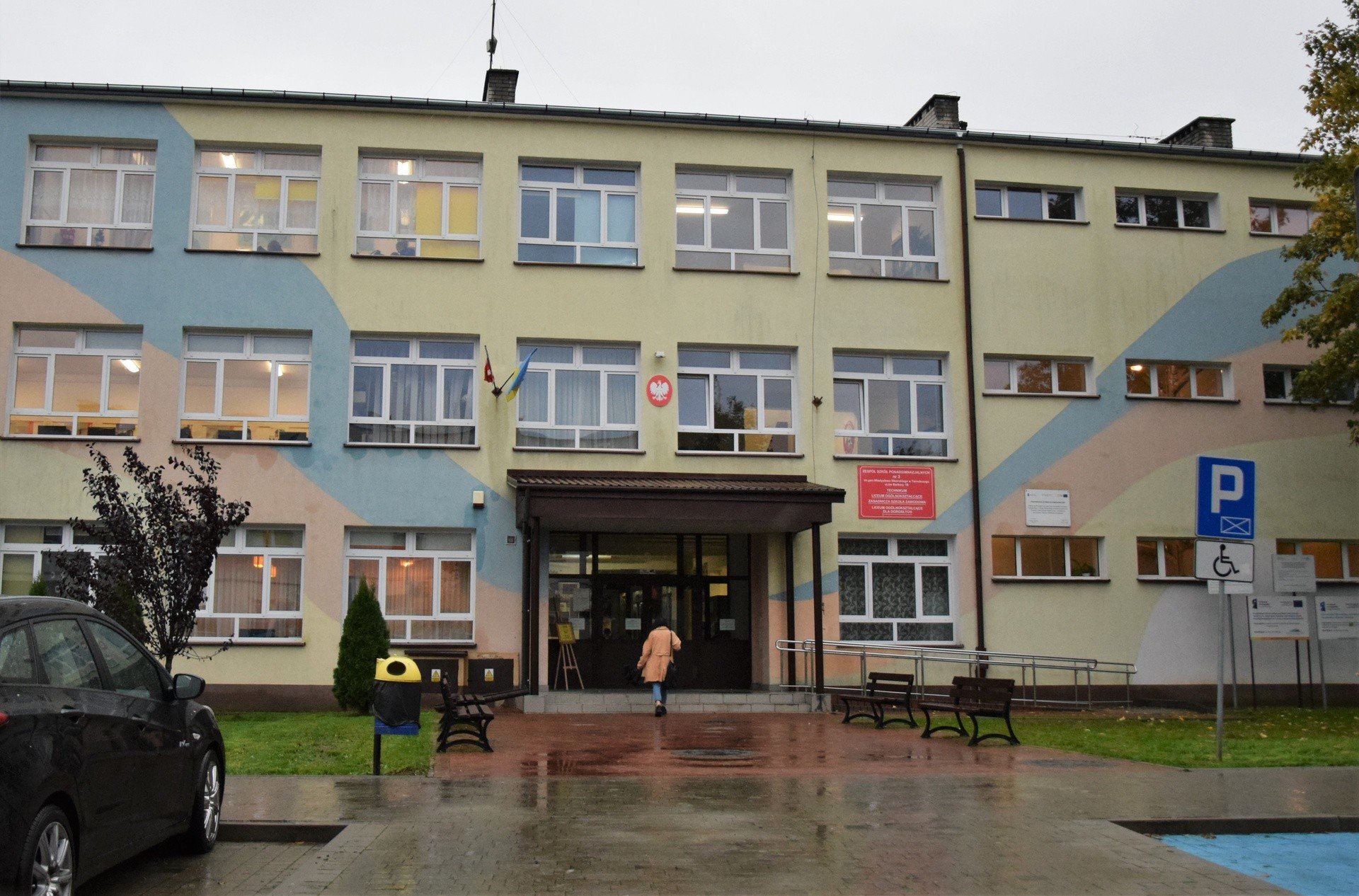 Tarnobrzeg. Koronawirus u nauczyciela "Budowlanki". W szkole skrócono