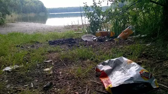 Tak wyglądają plaże nad jeziorem  Nierzym koło Gorzowa.