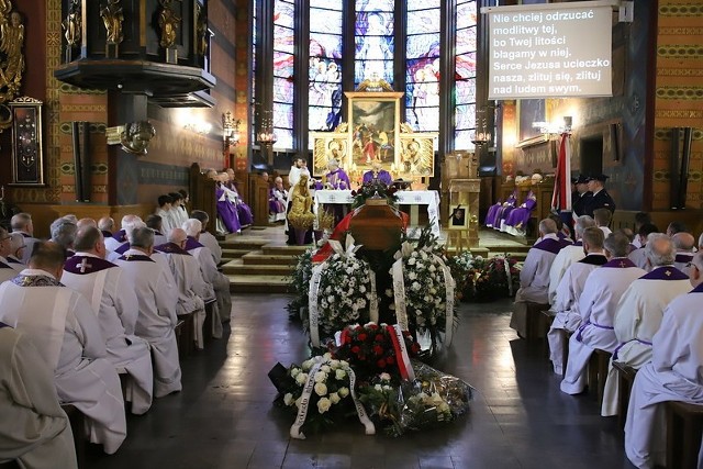 Pogrzeb śp. ks. Andrzeja Waksmańskiego w parafii św. Szczepana w Krakowie