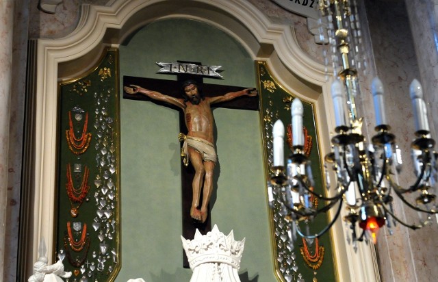 Krzyż Trybunalski wisi w lubelskiej katedrze, w kaplicy Najświętszego Sakramentu.
