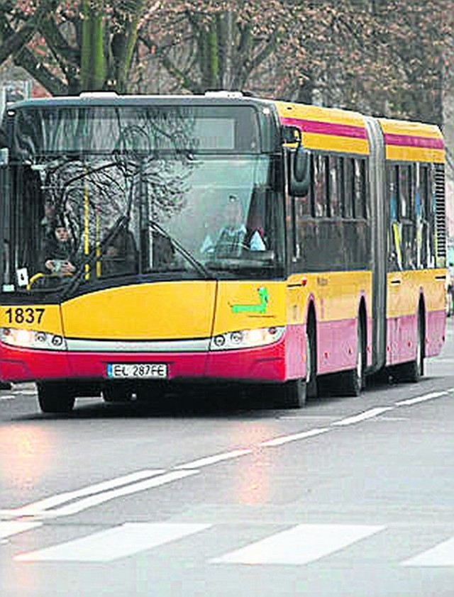 Na razie autobus linii 89 będzie kursował nową trasą przez trzy miesiące.